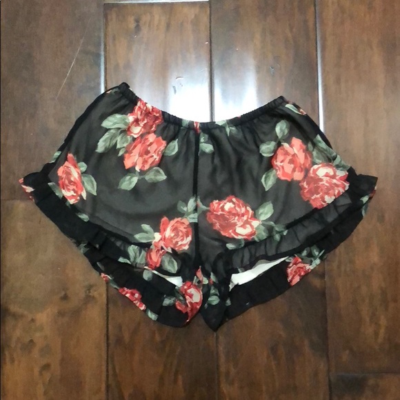 Audrey 3+1 | Rose-Printed Shorts Size Small - Picture 1 of 2